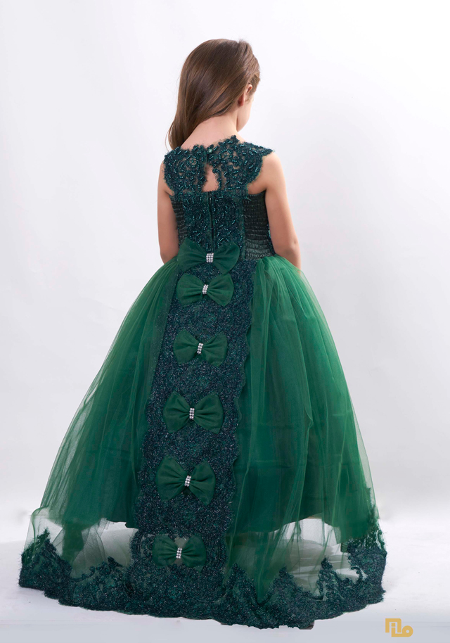 Fiyonklu İncili Beden Güpürlü Gelinlik